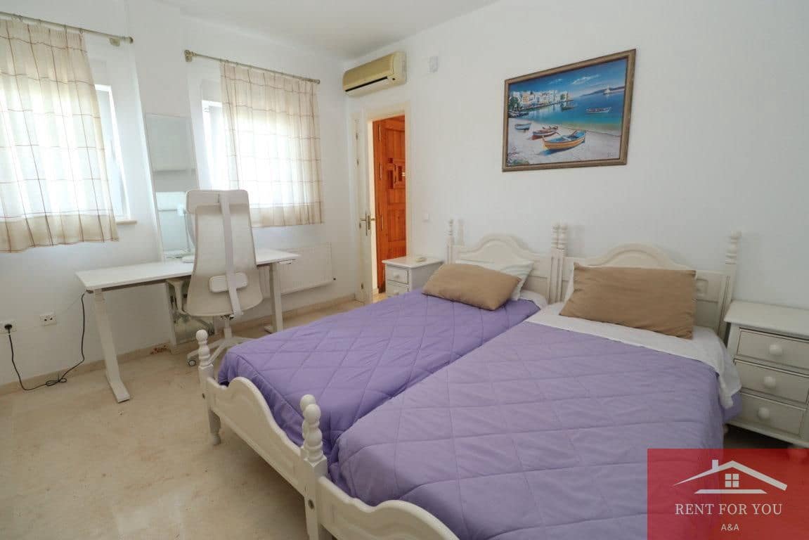 3 makuuhuone Huvila vuokrattavana paikassa Alhaurin el Grande mukana uima-altaan 
autotalli - 2 500 € (Ref: 9751095)