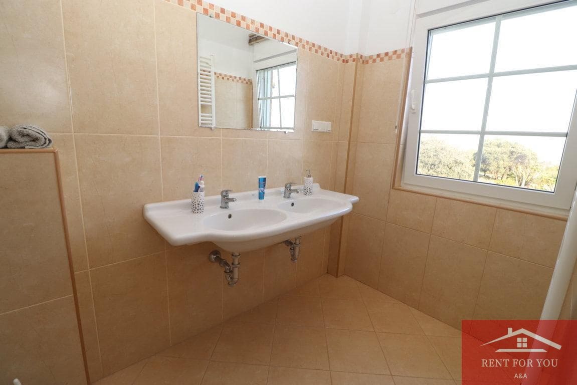 3 makuuhuone Huvila vuokrattavana paikassa Alhaurin el Grande mukana uima-altaan 
autotalli - 2 500 € (Ref: 9751095)