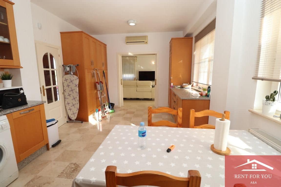 3 makuuhuone Huvila vuokrattavana paikassa Alhaurin el Grande mukana uima-altaan 
autotalli - 2 500 € (Ref: 9751095)