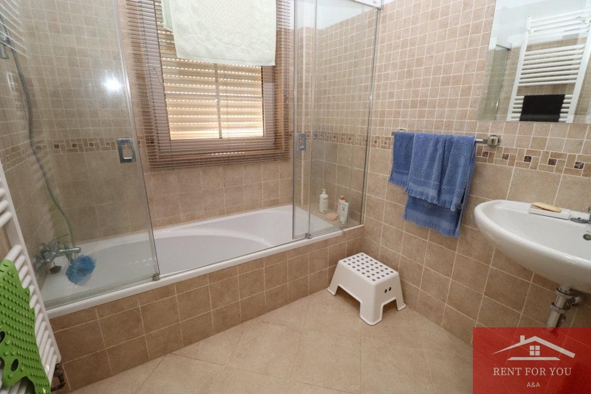 3 makuuhuone Huvila vuokrattavana paikassa Alhaurin el Grande mukana uima-altaan 
autotalli - 2 500 € (Ref: 9751095)