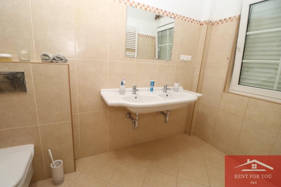 3 makuuhuone Huvila vuokrattavana paikassa Alhaurin el Grande mukana uima-altaan 
autotalli - 2 500 € (Ref: 9751095)