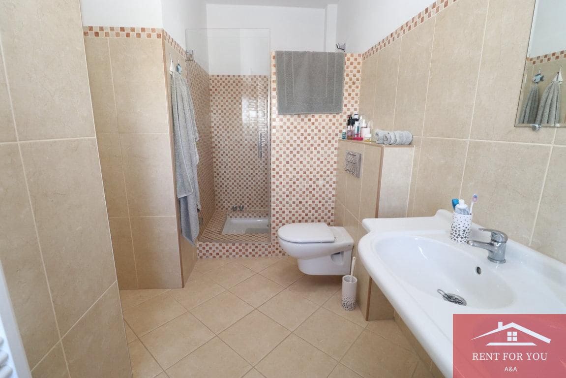 3 makuuhuone Huvila vuokrattavana paikassa Alhaurin el Grande mukana uima-altaan 
autotalli - 2 500 € (Ref: 9751095)