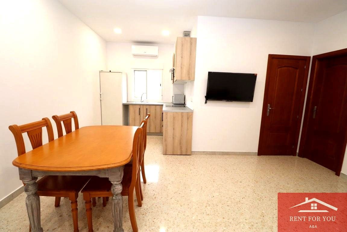 4 sypialnia Mieszkanie do wynajęcia w Guaro z garażem - 1 300 € (Ref: 9762389)