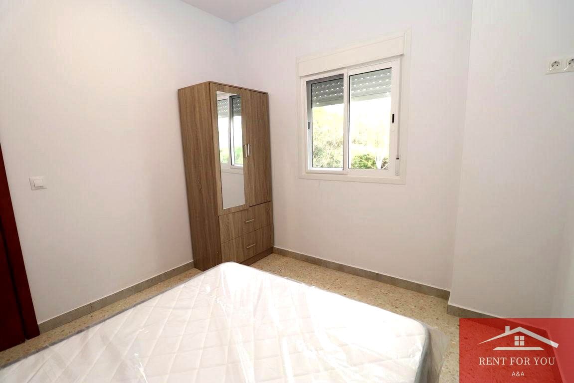 4 sypialnia Mieszkanie do wynajęcia w Guaro z garażem - 1 300 € (Ref: 9762389)