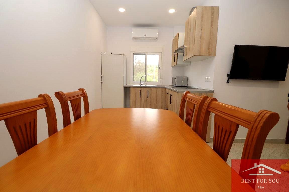 4 sypialnia Mieszkanie do wynajęcia w Guaro z garażem - 1 300 € (Ref: 9762389)