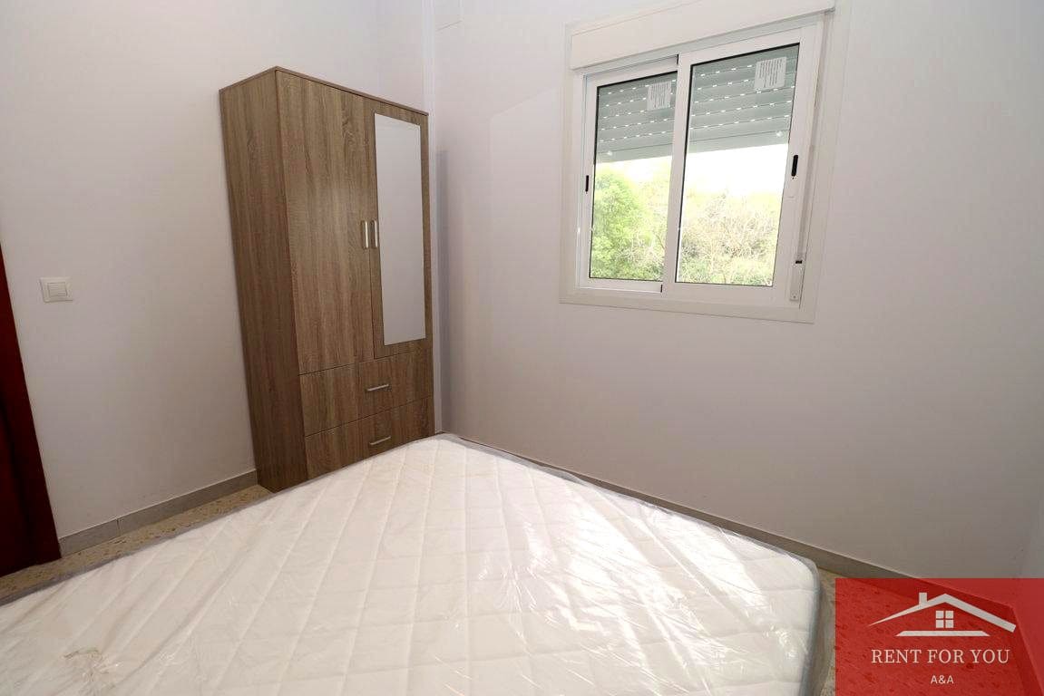 4 sypialnia Mieszkanie do wynajęcia w Guaro z garażem - 1 300 € (Ref: 9762389)