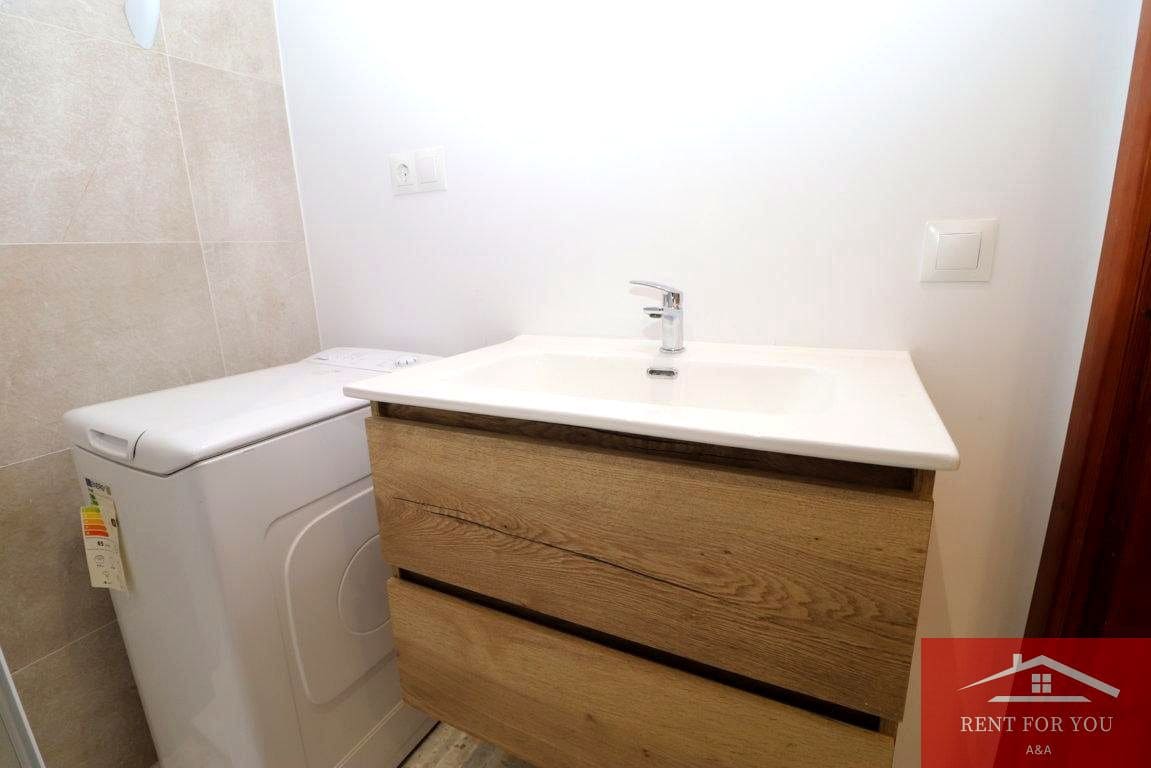 4 sypialnia Mieszkanie do wynajęcia w Guaro z garażem - 1 300 € (Ref: 9762389)