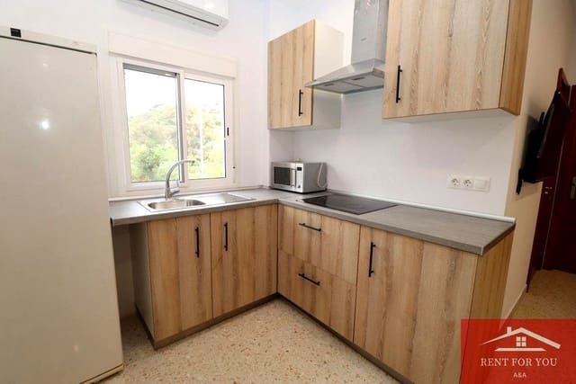 4 sypialnia Mieszkanie do wynajęcia w Guaro z garażem - 1 300 € (Ref: 9762389)