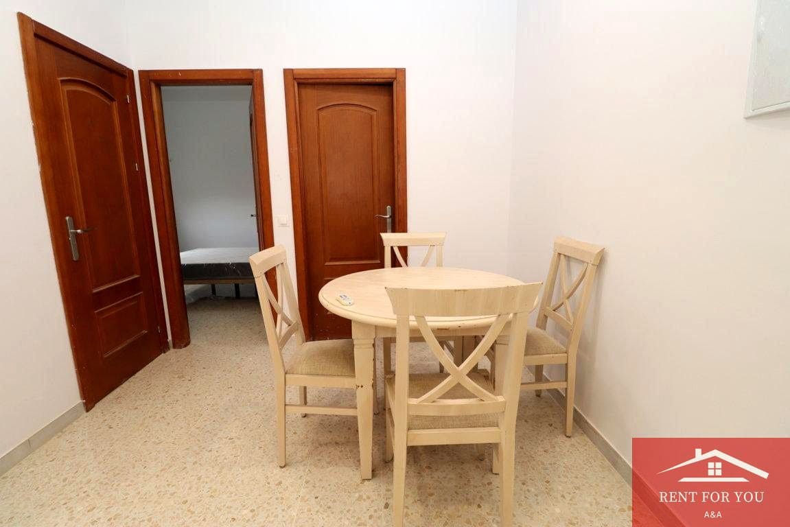 4 sypialnia Mieszkanie do wynajęcia w Guaro z garażem - 1 300 € (Ref: 9762389)