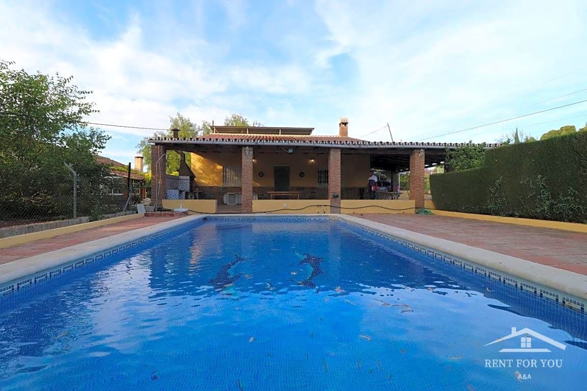 3 slaapkamer Villa te huur in Alhaurin el Grande met zwembad garage - € 1.750 (Ref: 9775943)