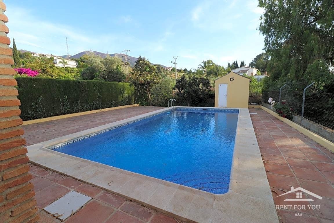 3 slaapkamer Villa te huur in Alhaurin el Grande met zwembad garage - € 1.750 (Ref: 9775943)