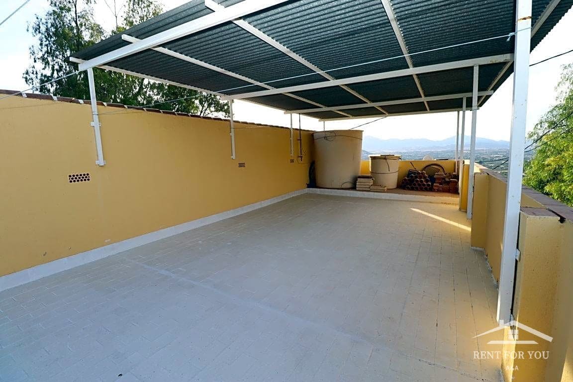 3 slaapkamer Villa te huur in Alhaurin el Grande met zwembad garage - € 1.750 (Ref: 9775943)