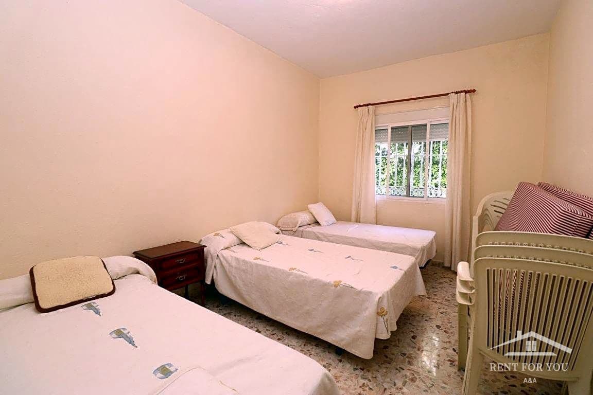 3 slaapkamer Villa te huur in Alhaurin el Grande met zwembad garage - € 1.750 (Ref: 9775943)