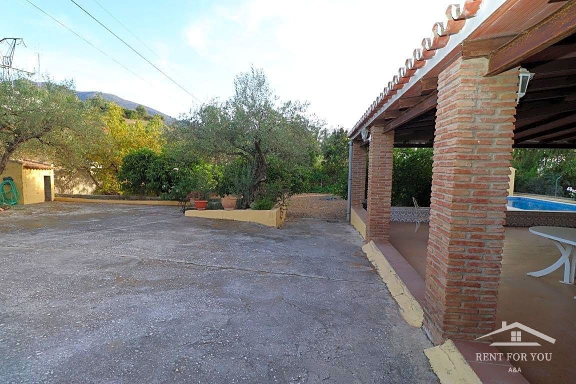 3 slaapkamer Villa te huur in Alhaurin el Grande met zwembad garage - € 1.750 (Ref: 9775943)