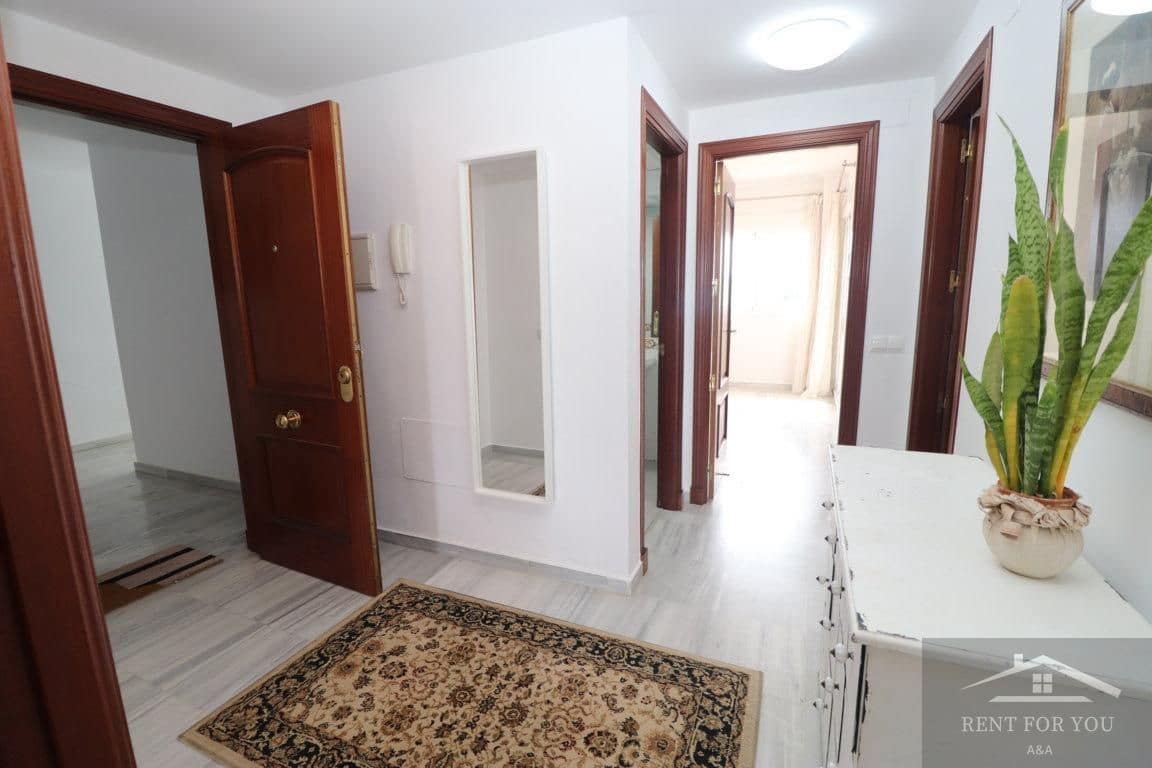Piso de 2 habitaciones en Alhaurín Golf en alquiler con piscina garaje - 1.200 € (Ref: 9787570)