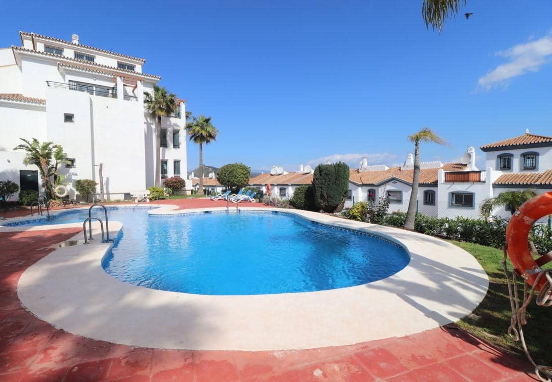 Piso de 2 habitaciones en Alhaurín Golf en alquiler con piscina garaje - 1.200 € (Ref: 9787570)
