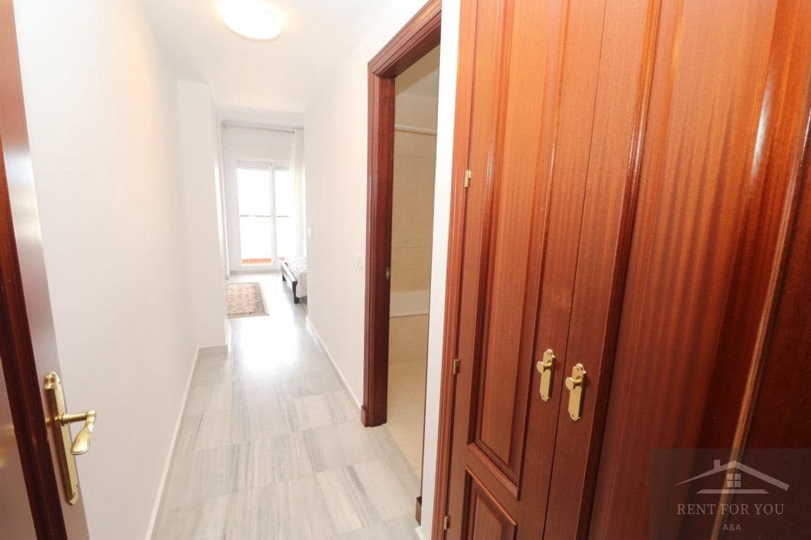 Piso de 2 habitaciones en Alhaurín Golf en alquiler con piscina garaje - 1.200 € (Ref: 9787570)