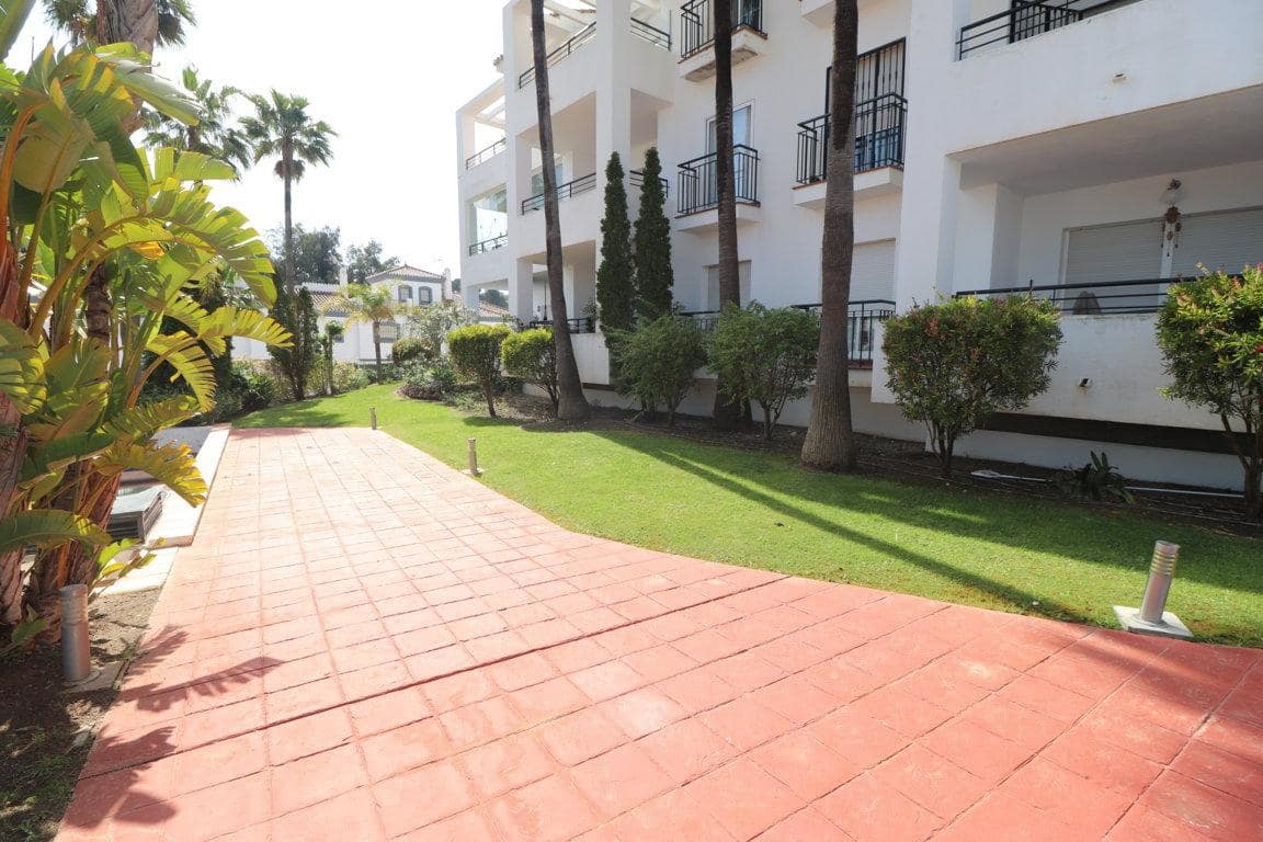 Piso de 2 habitaciones en Alhaurín Golf en alquiler con piscina garaje - 1.200 € (Ref: 9787570)