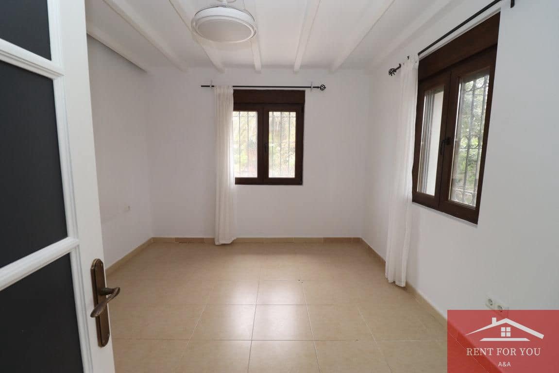 3 sypialnia Willa do wynajęcia w Alhaurin de la Torre z basenem garażem - 1 800 € (Ref: 9793369)