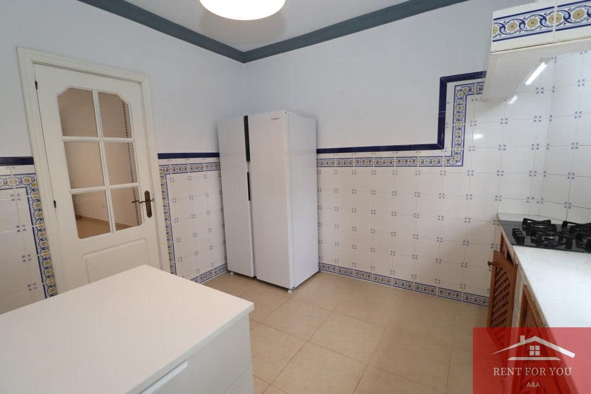 3 sypialnia Willa do wynajęcia w Alhaurin de la Torre z basenem garażem - 1 800 € (Ref: 9793369)