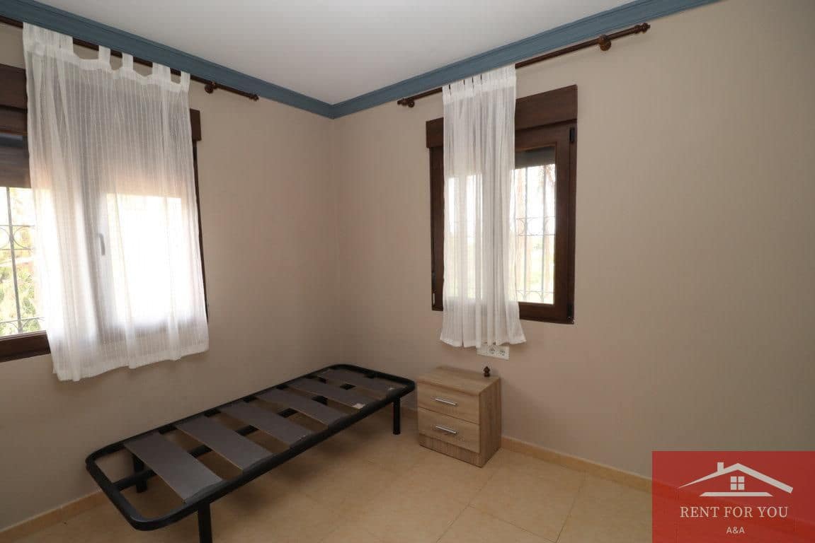 3 sypialnia Willa do wynajęcia w Alhaurin de la Torre z basenem garażem - 1 800 € (Ref: 9793369)