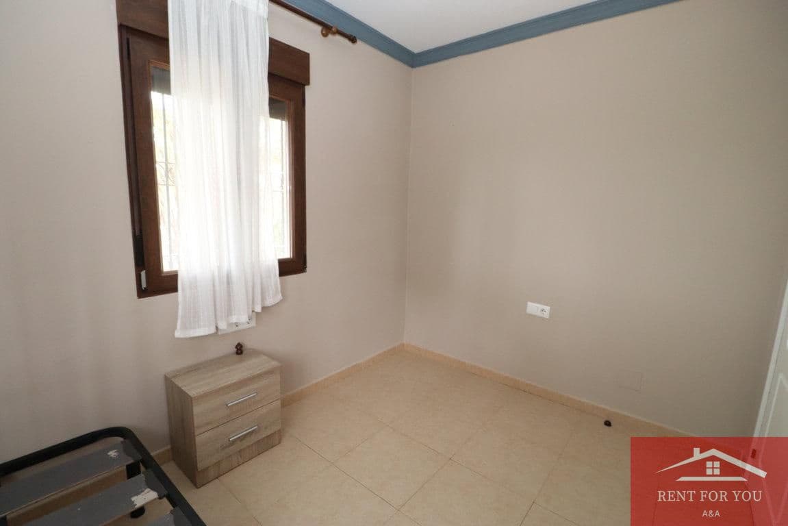 3 sypialnia Willa do wynajęcia w Alhaurin de la Torre z basenem garażem - 1 800 € (Ref: 9793369)