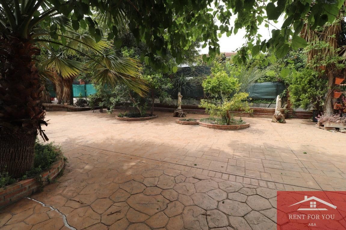 3 sypialnia Willa do wynajęcia w Alhaurin de la Torre z basenem garażem - 1 800 € (Ref: 9793369)