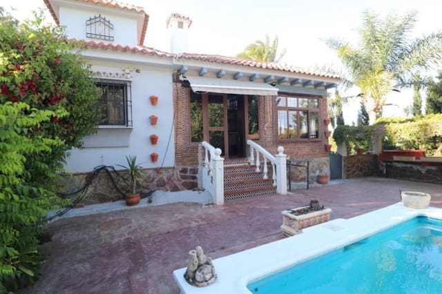 3 bedroom Villa for rent in Alhaurín de la Torre with pool garage - € 1,650 (Ref: 9793369)