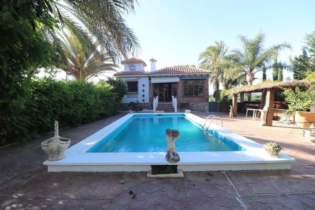 3 bedroom Villa for rent in Alhaurín de la Torre with pool garage - € 1,650 (Ref: 9793369)