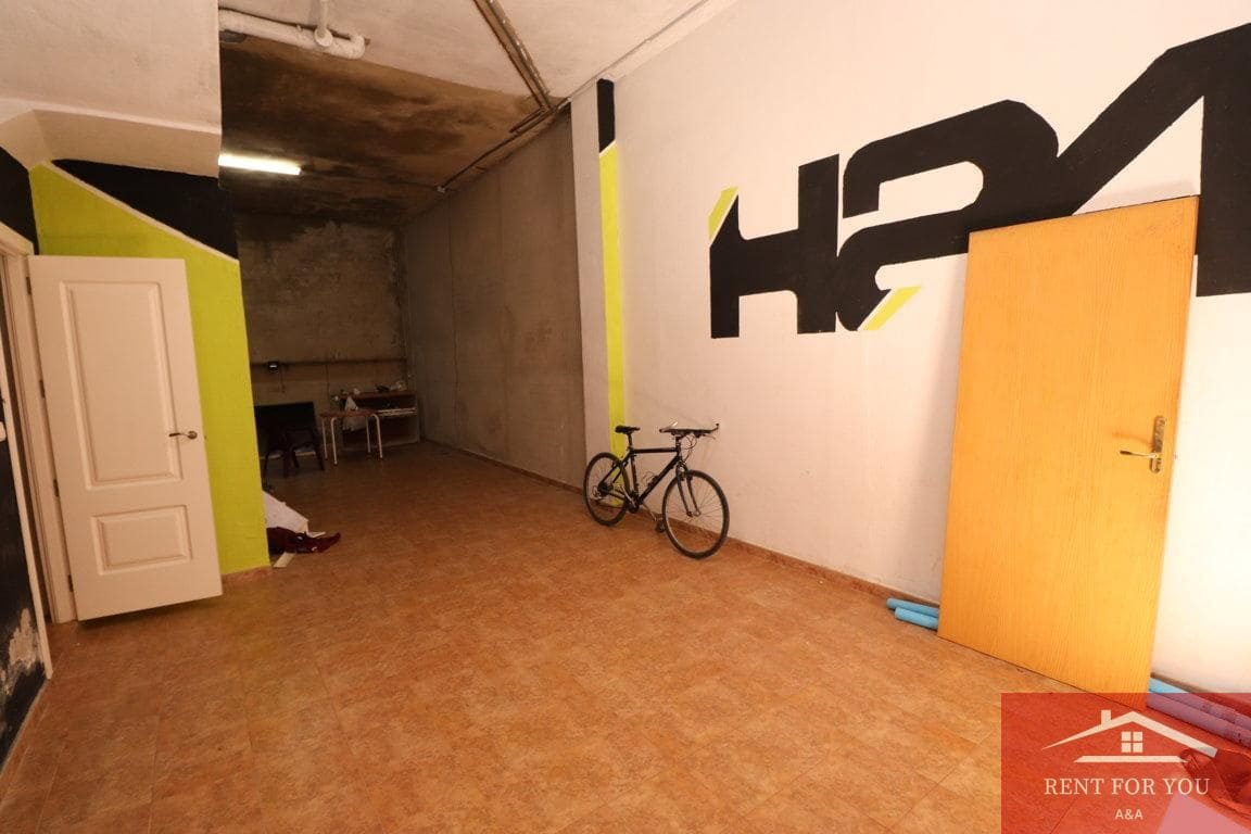 1 slaapkamer Bedrijf te huur in Alhaurin el Grande - € 450 (Ref: 9797767)