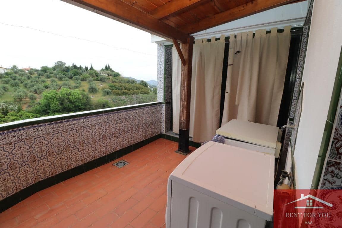 3 slaapkamer Flat te koop in Guaro met garage - € 165.000 (Ref: 9800945)