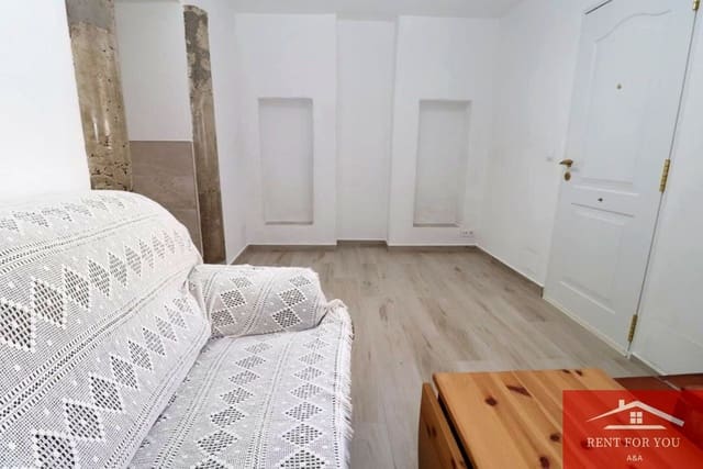 Chalet de 1 habitación en Alhambra en alquiler con garaje - 850 € (Ref: 9812630)