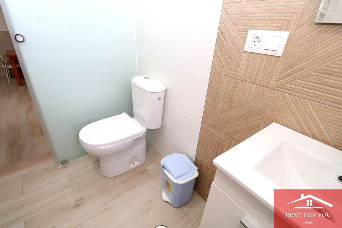 Chalet de 1 habitación en Alhambra en alquiler con garaje - 850 € (Ref: 9812630)