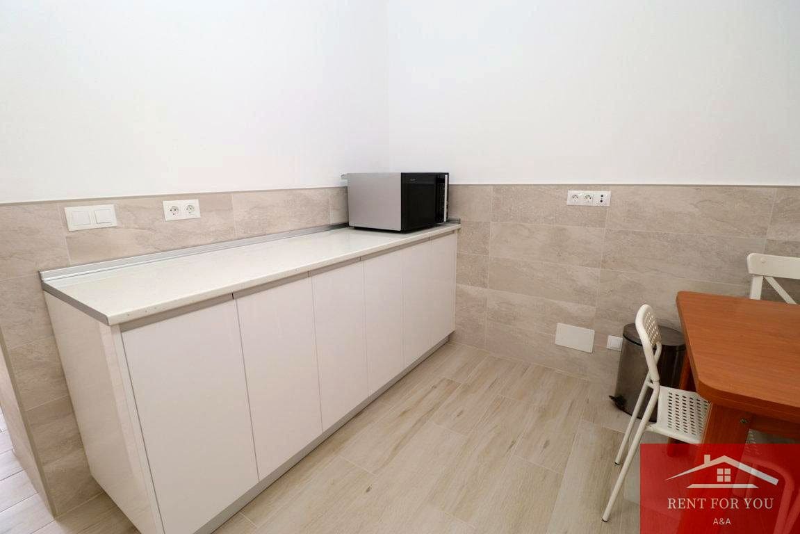 Chalet de 1 habitación en Alhambra en alquiler con garaje - 850 € (Ref: 9812630)