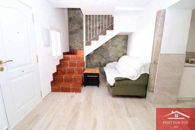 Chalet de 1 habitación en Alhambra en alquiler con garaje - 850 € (Ref: 9812630)