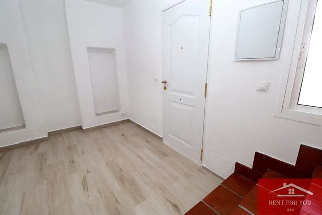Chalet de 1 habitación en Alhambra en alquiler con garaje - 850 € (Ref: 9812630)
