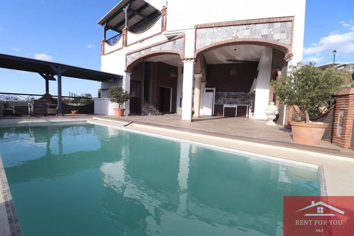 3 slaapkamer Villa te huur in Coin met zwembad garage - € 1.800 (Ref: 9816816)