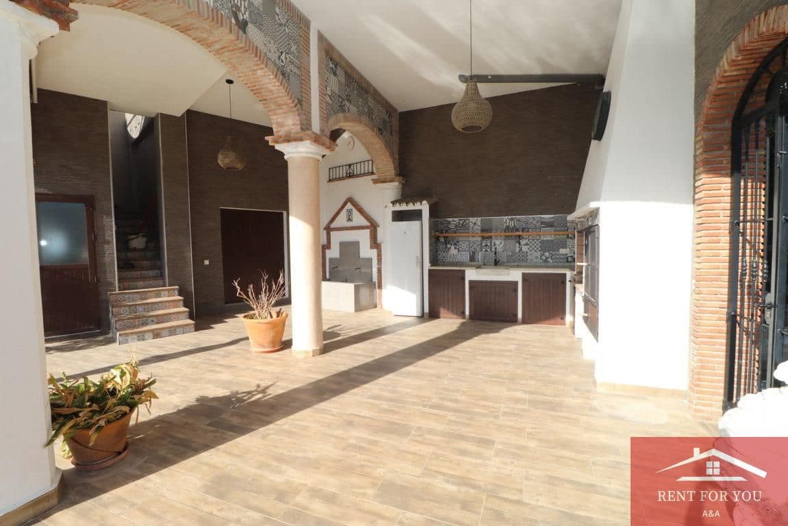 3 slaapkamer Villa te huur in Coin met zwembad garage - € 1.800 (Ref: 9816816)