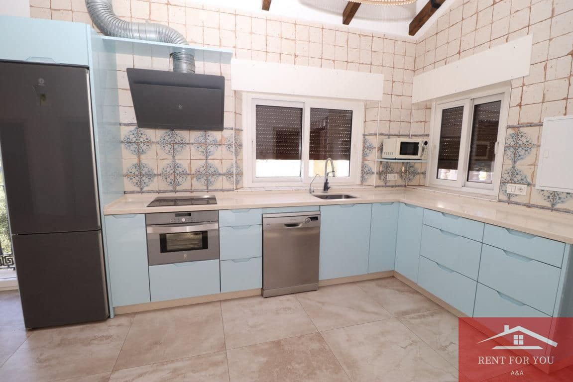 3 slaapkamer Villa te huur in Coin met zwembad garage - € 1.800 (Ref: 9816816)