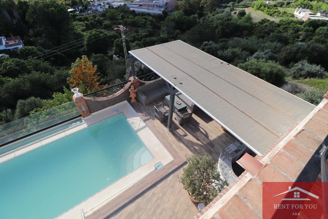 3 slaapkamer Villa te huur in Coin met zwembad garage - € 1.800 (Ref: 9816816)