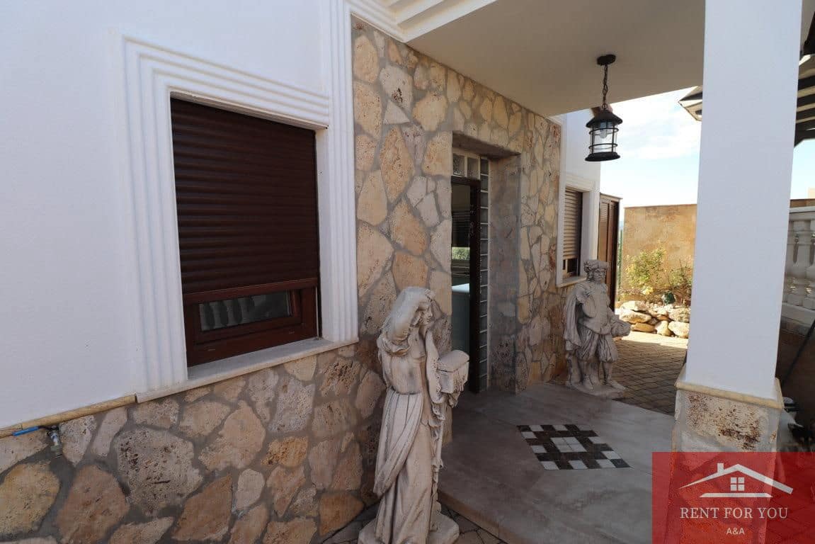3 slaapkamer Villa te huur in Coin met zwembad garage - € 1.800 (Ref: 9816816)