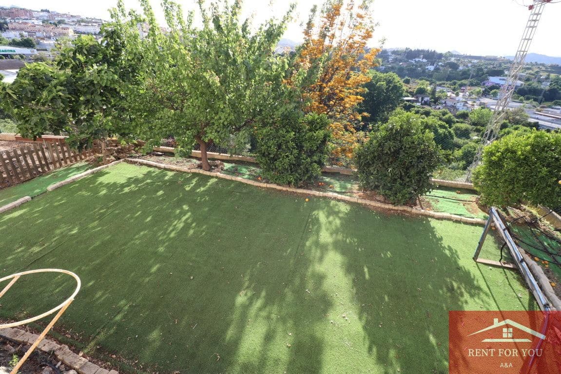 3 slaapkamer Villa te huur in Coin met zwembad garage - € 1.800 (Ref: 9816816)