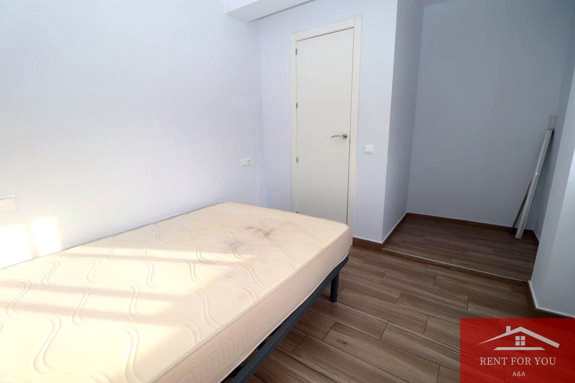 3 soveværelse Lejlighed til leje i Alhaurin el Grande - € 900 (Ref: 9824580)