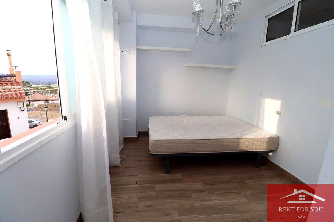 3 soveværelse Lejlighed til leje i Alhaurin el Grande - € 900 (Ref: 9824580)