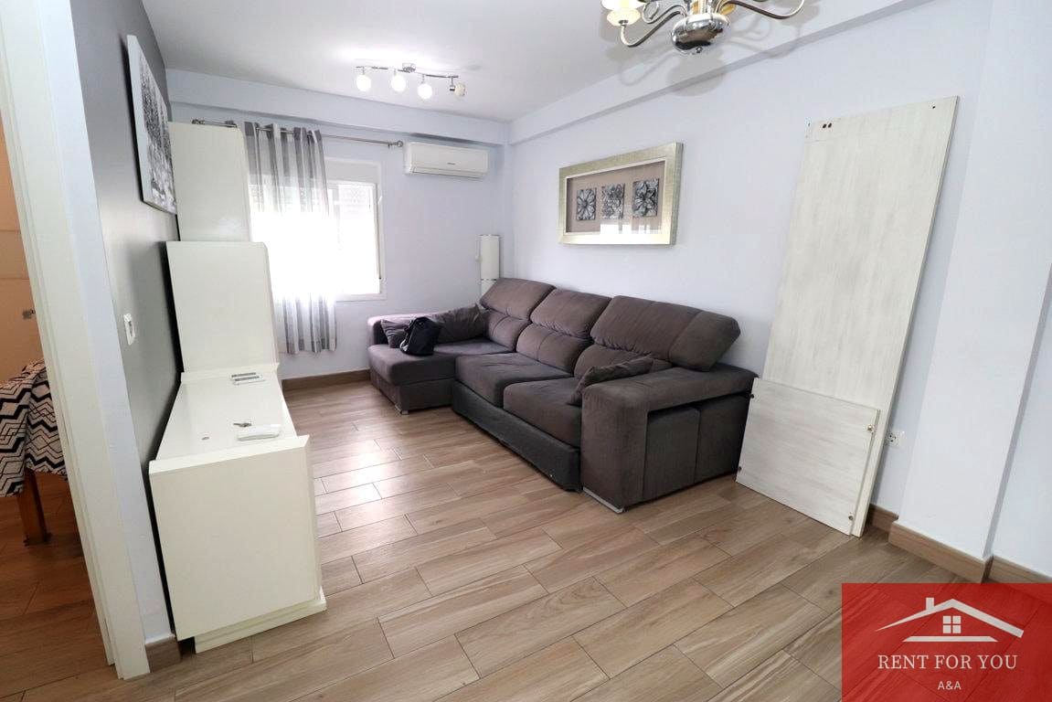 3 soveværelse Lejlighed til leje i Alhaurin el Grande - € 900 (Ref: 9824580)