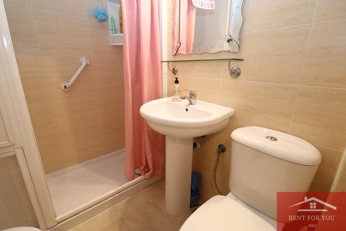 3 bedroom Flat for sale in Guaro with garage - € 165,000 (Ref: 9831996)