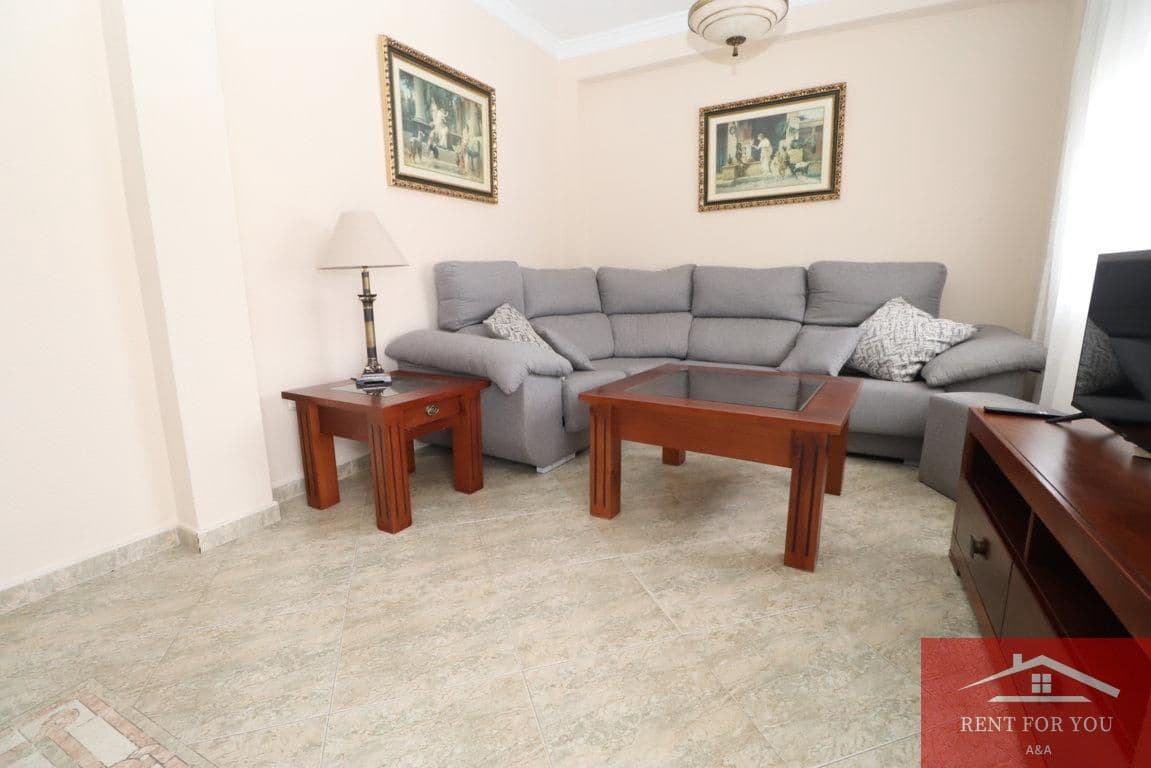 3 bedroom Flat for rent in Alhaurin el Grande - € 950 (Ref: 9834566)