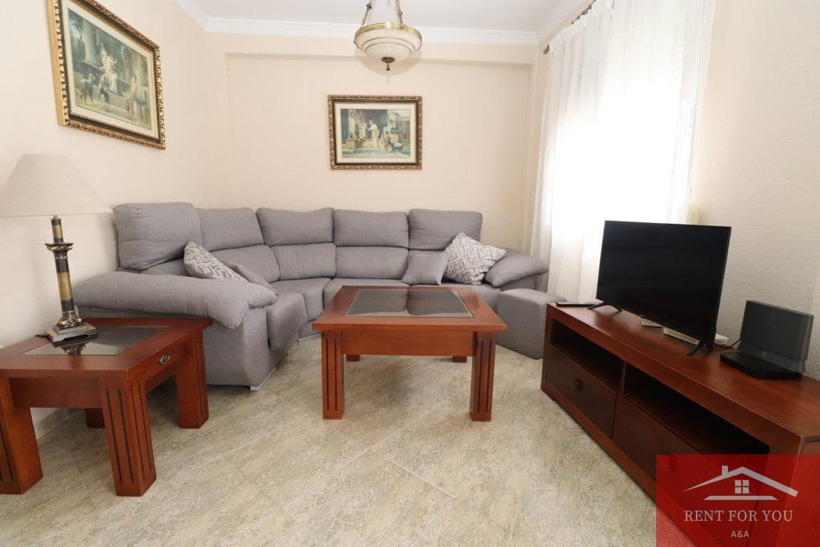 3 bedroom Flat for rent in Alhaurin el Grande - € 950 (Ref: 9834566)