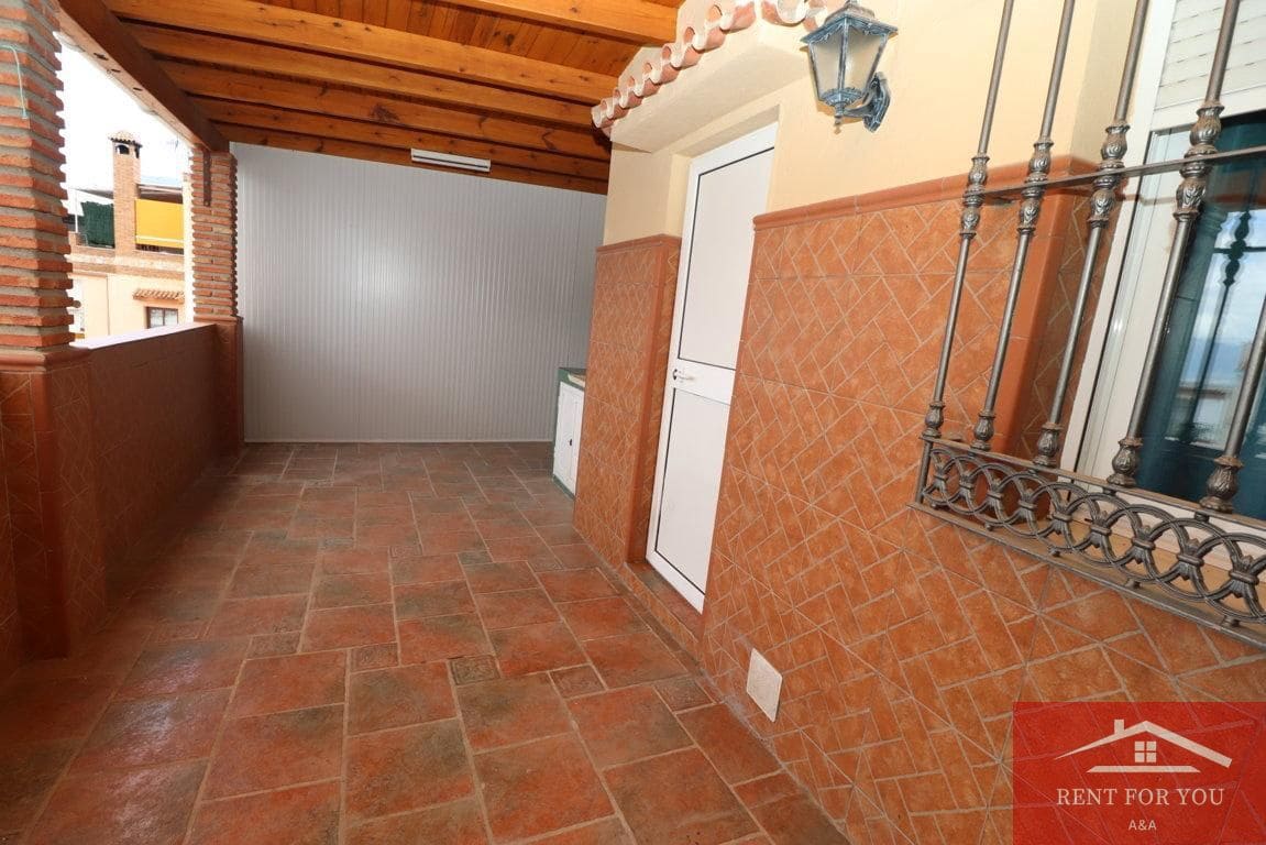 3 bedroom Flat for rent in Alhaurin el Grande - € 950 (Ref: 9834566)