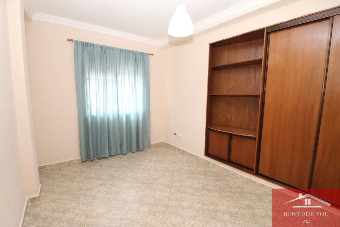 3 bedroom Flat for rent in Alhaurin el Grande - € 950 (Ref: 9834566)
